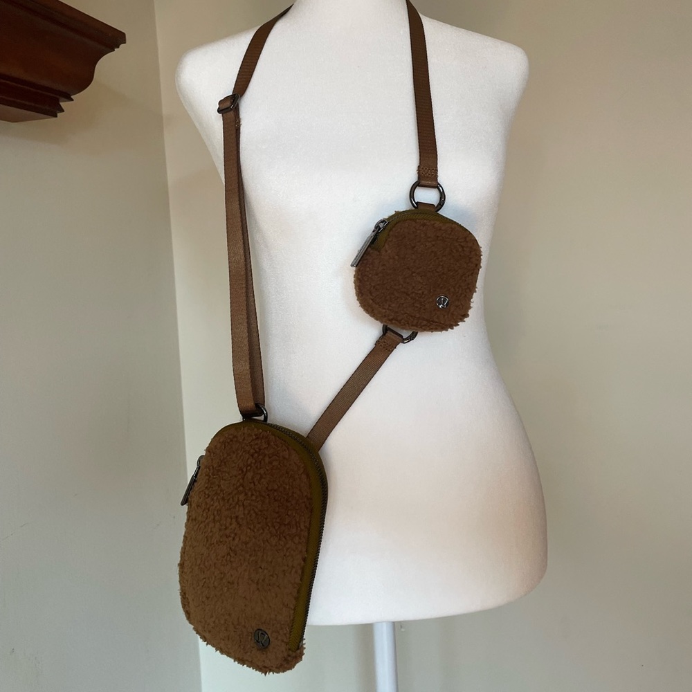 Lululemon Modular Phone Crossbody